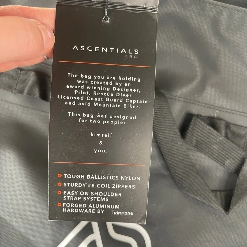 Ascentials Pro Hemisphere 80L Large Duffel Bag Black